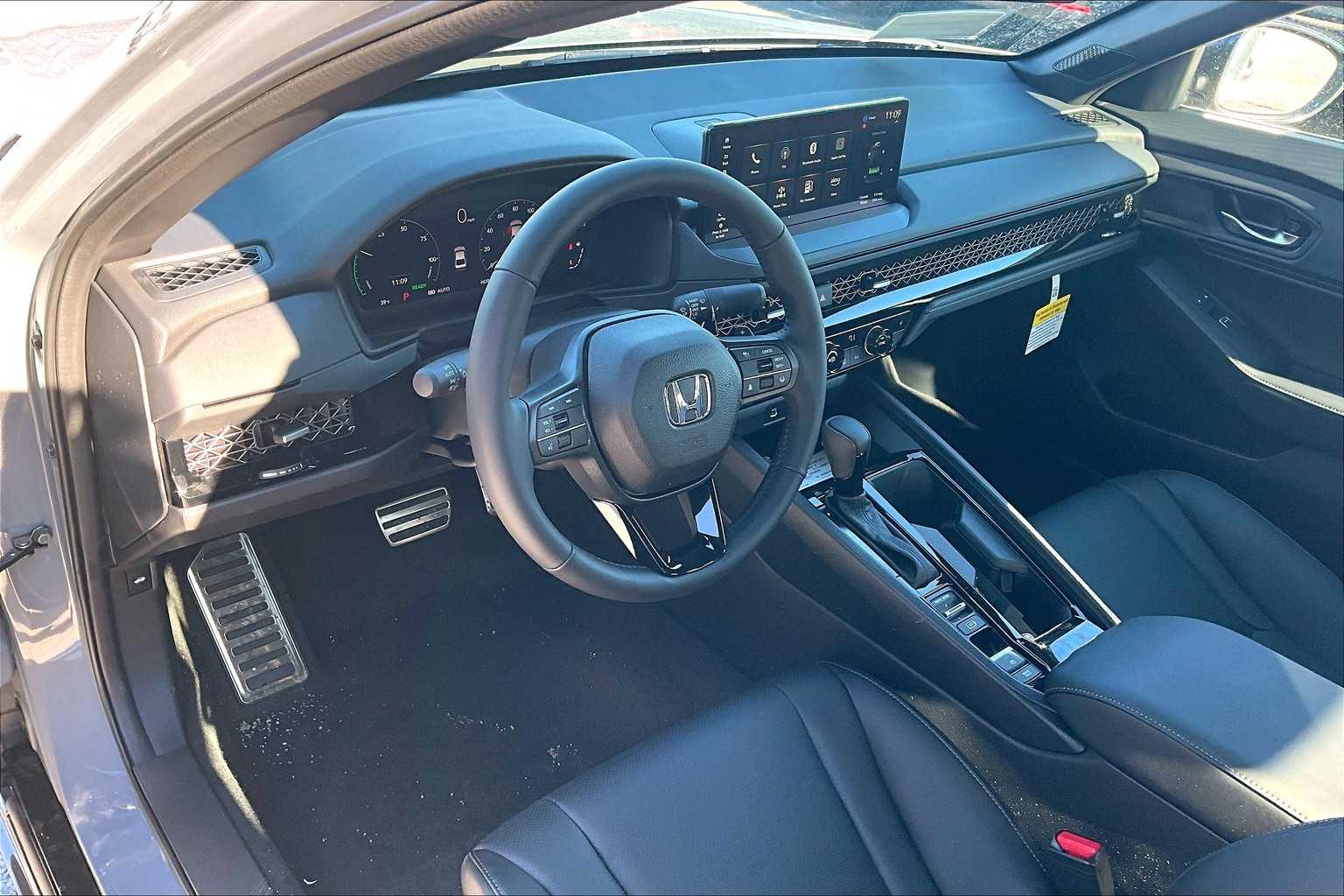 2025 Honda Accord Hybrid Sport-L - Photo 9