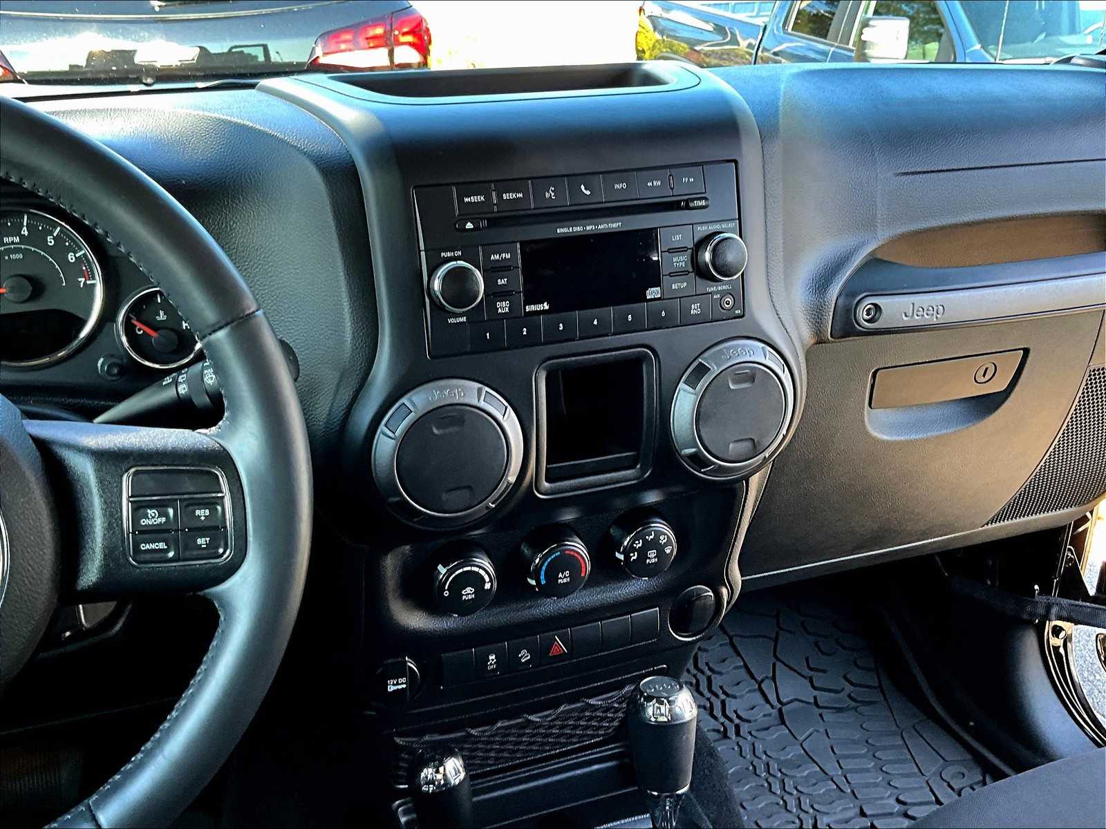 2017 Jeep Wrangler Unlimited Sport - Photo 18
