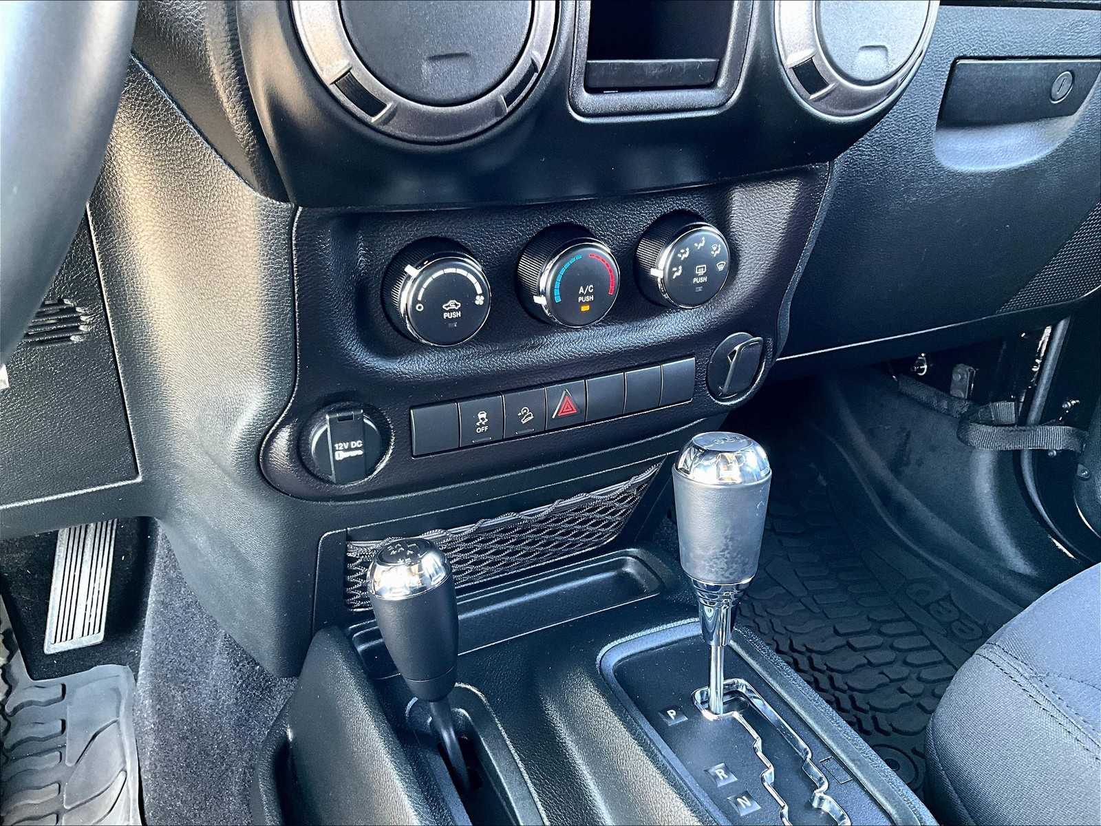 2017 Jeep Wrangler Unlimited Sport - Photo 25