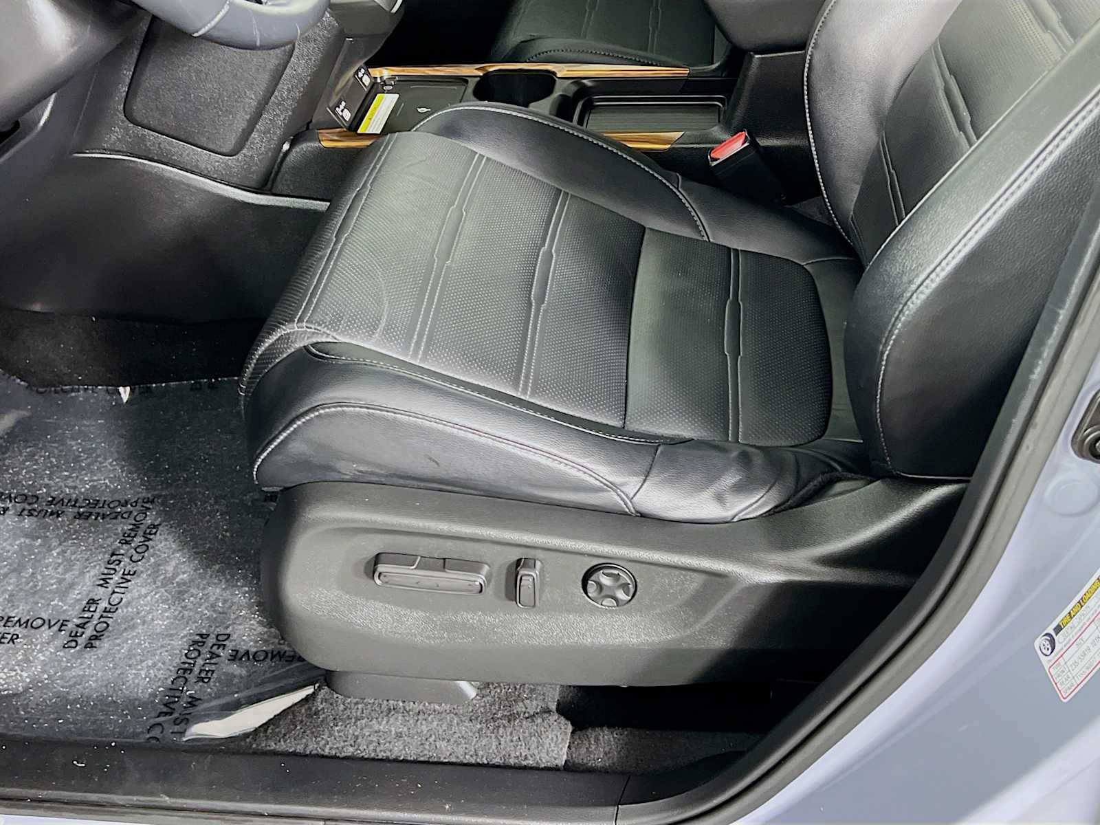 2021 Honda CR-V Touring - Photo 19