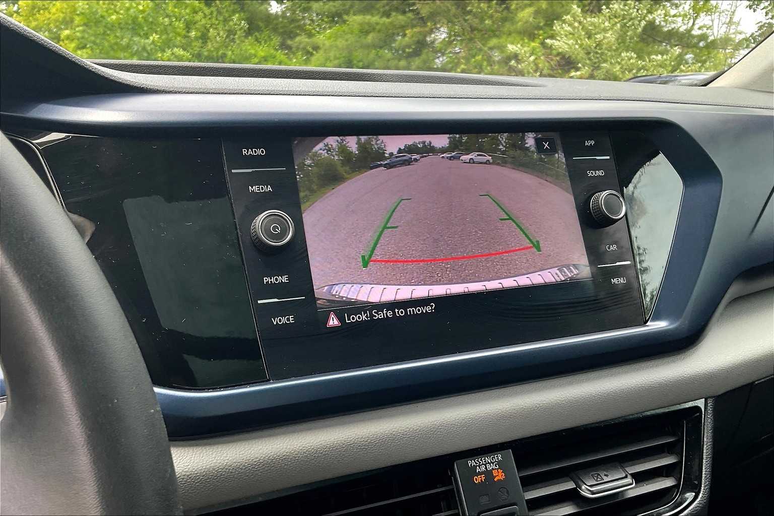 2023 Volkswagen Taos SE - Photo 19
