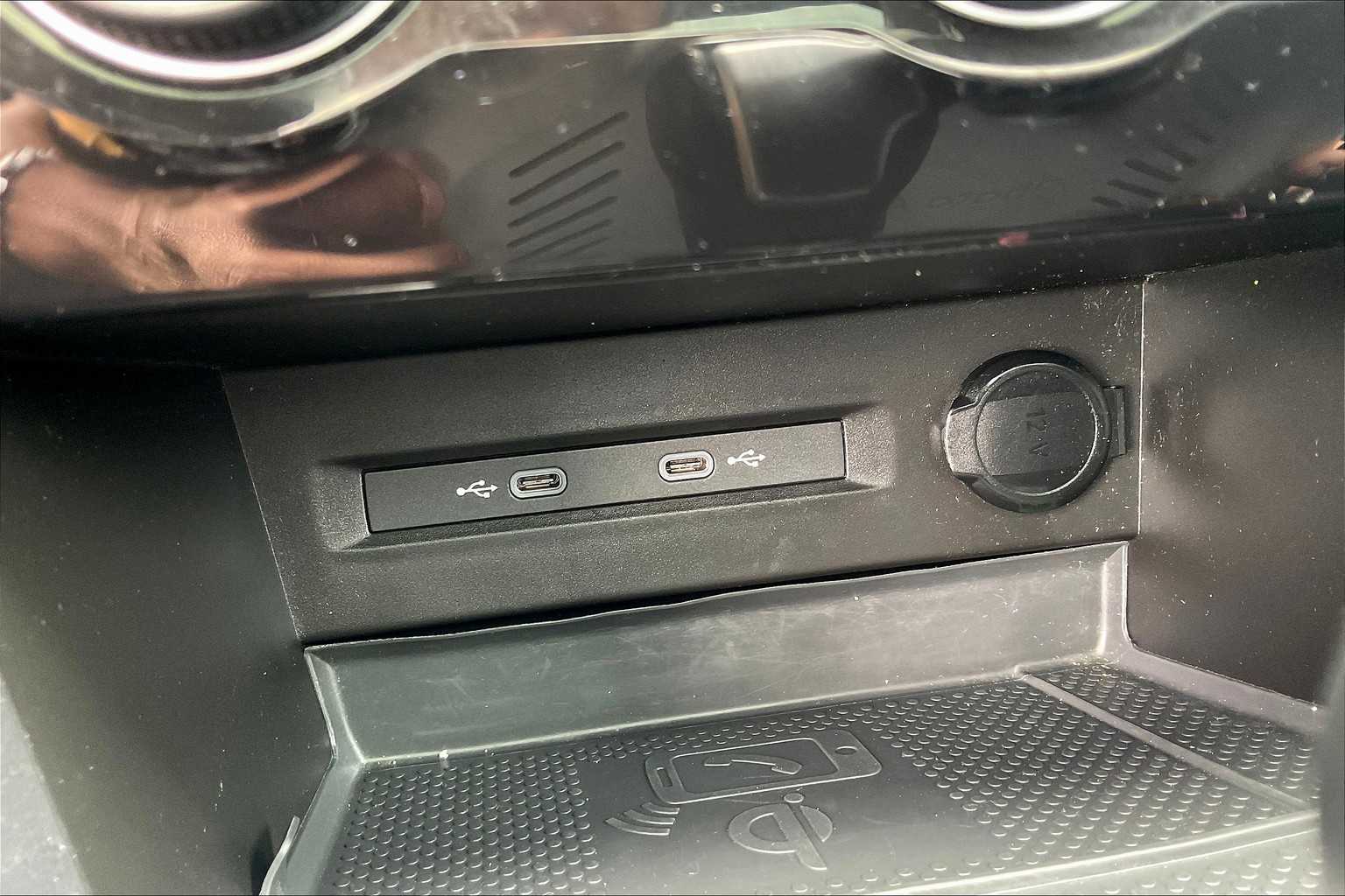 2023 Volkswagen Taos SE - Photo 26