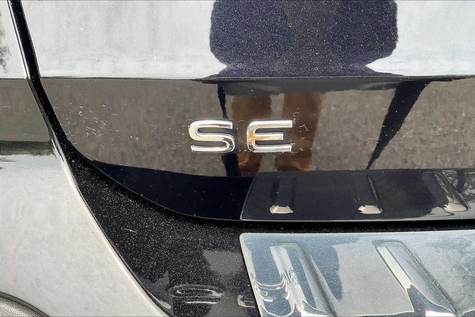2023 Volkswagen Taos SE - Photo 28