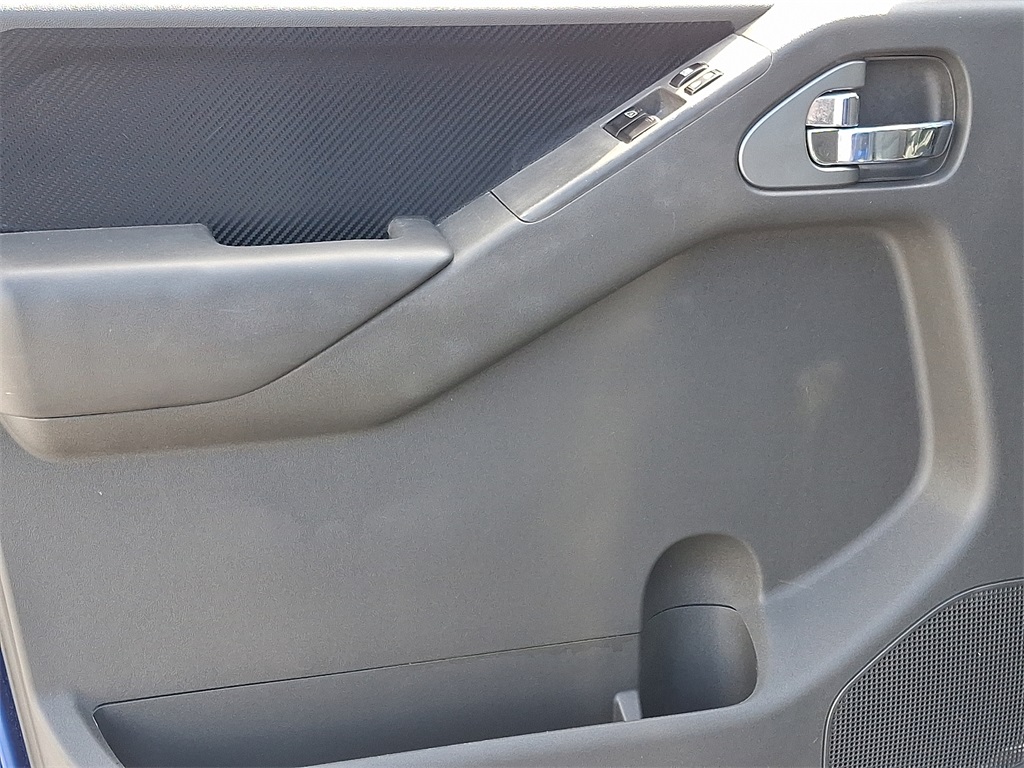 2012 Nissan Frontier  - Photo 13