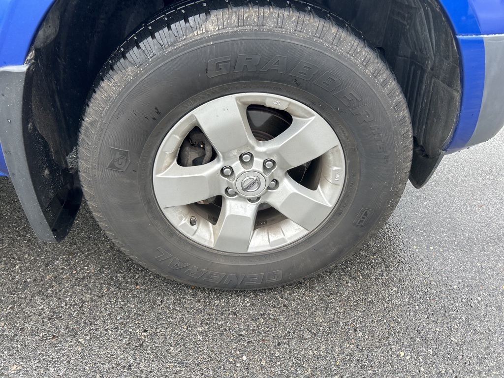 2012 Nissan Frontier SV - Photo 4