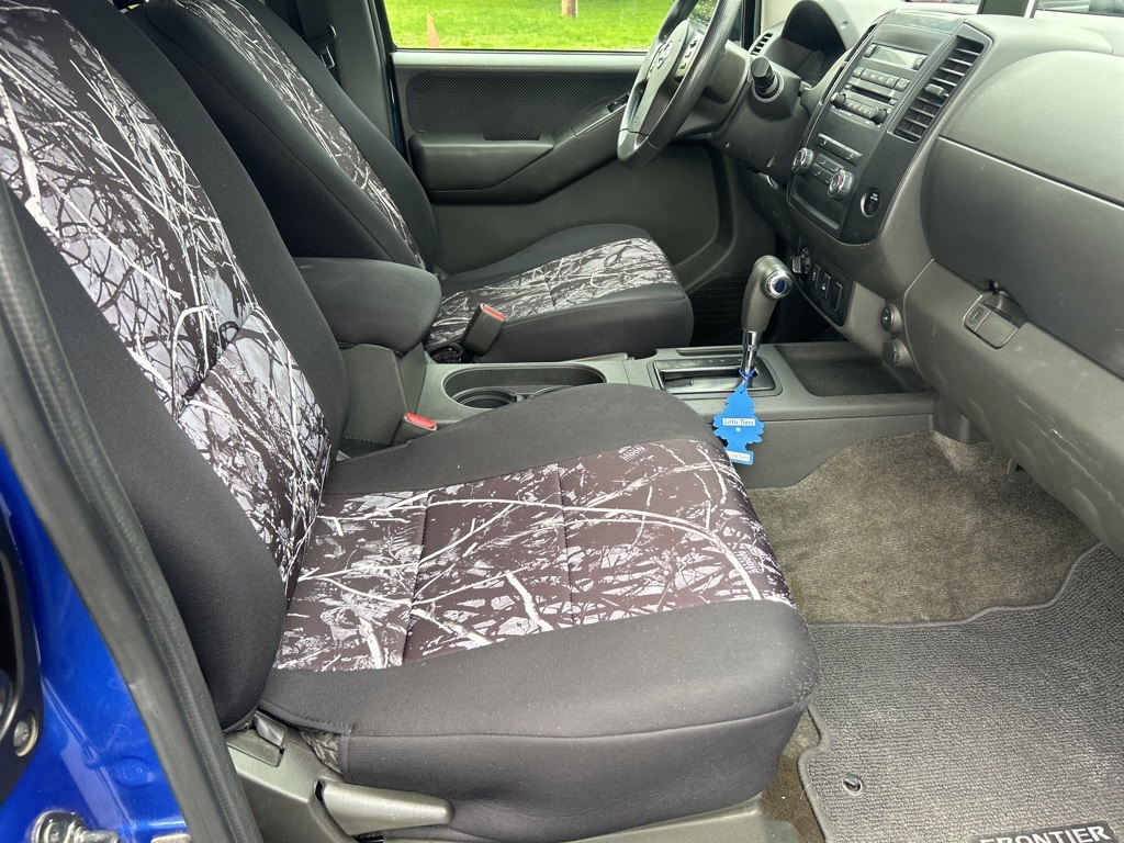 2012 Nissan Frontier SV - Photo 5