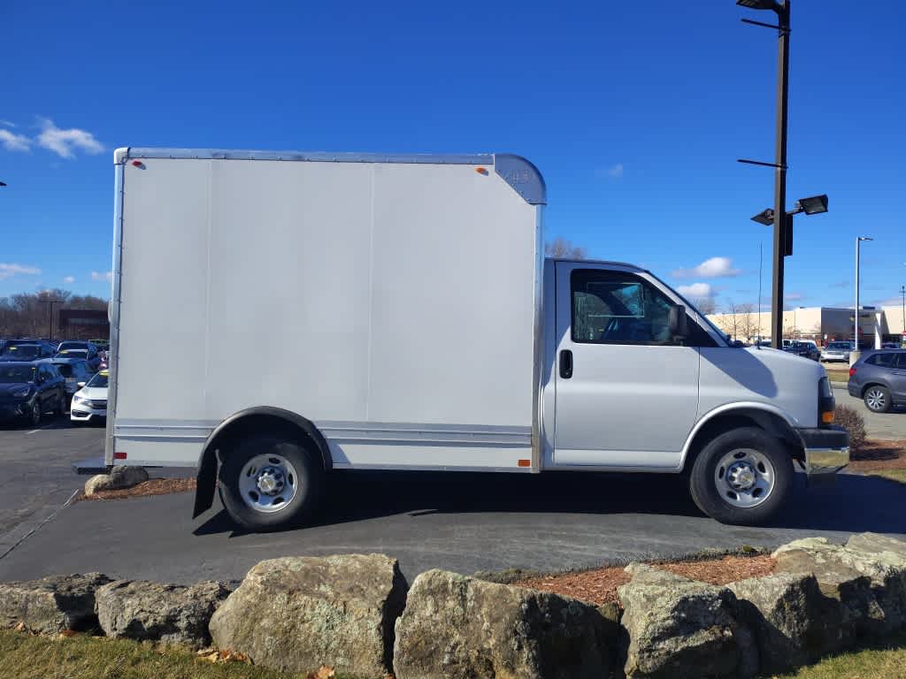 2024 Chevrolet Express  - Photo 2