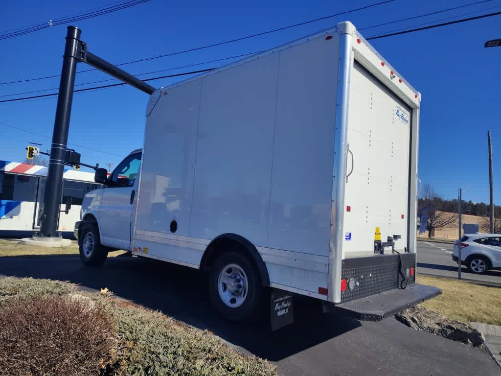 2024 Chevrolet Express  - Photo 6