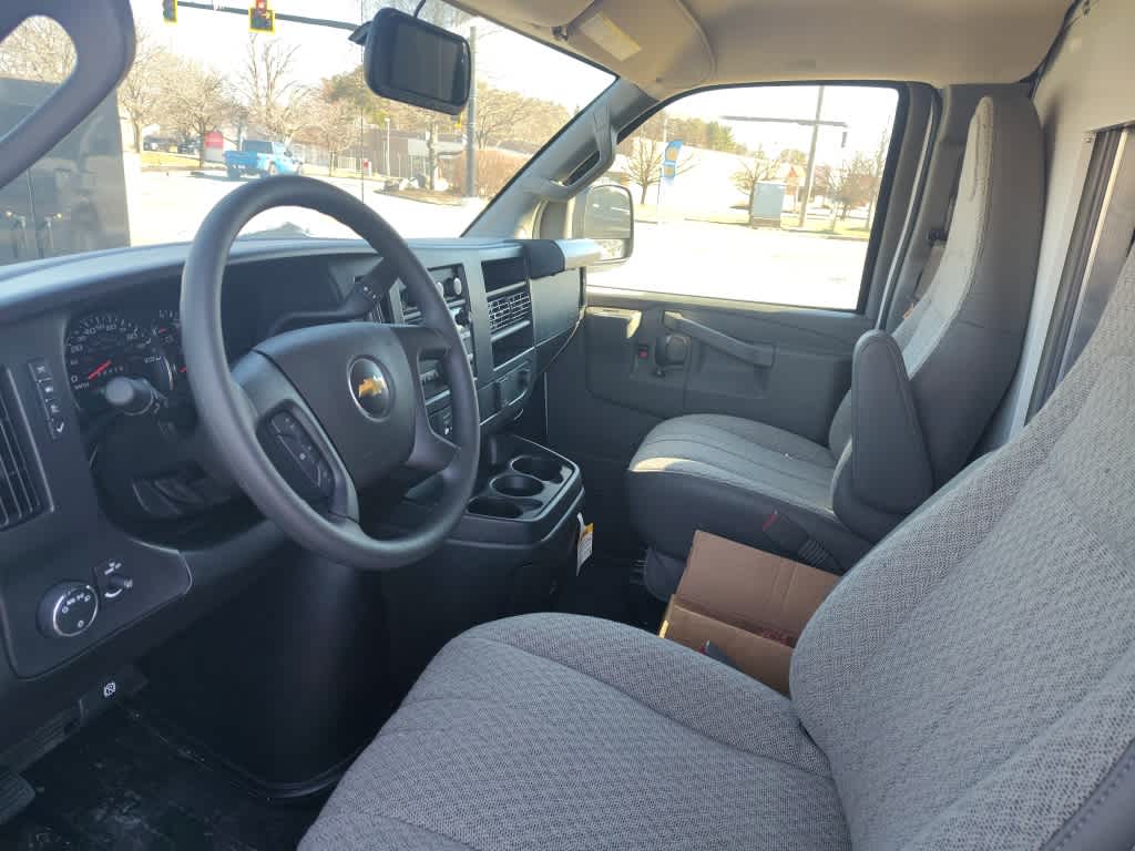 2024 Chevrolet Express  - Photo 9