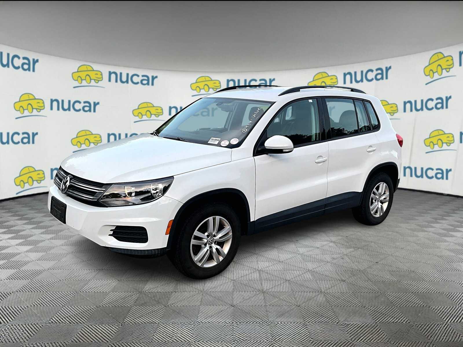 2017 Volkswagen Tiguan  - Photo 2