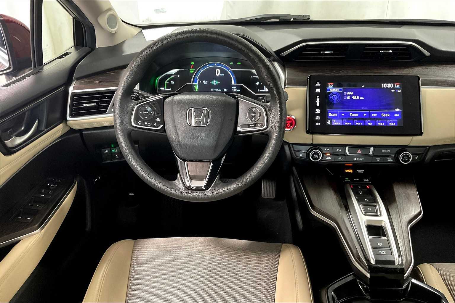 2018 Honda Clarity Plug-In Hybrid  - Photo 17