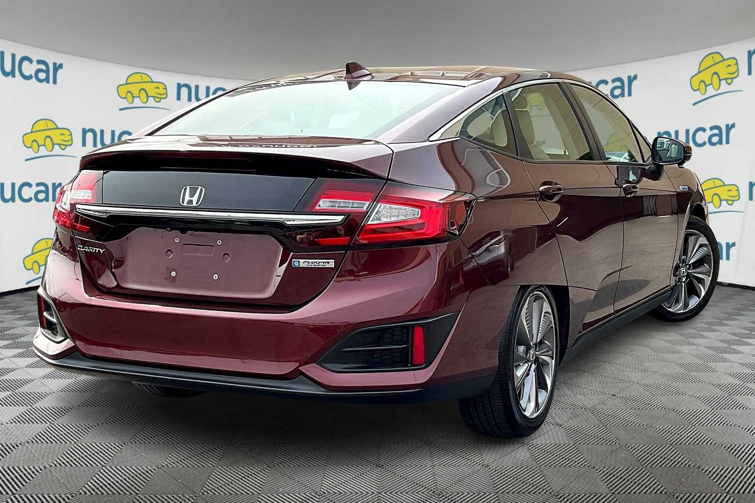 2018 Honda Clarity Plug-In Hybrid  - Photo 6