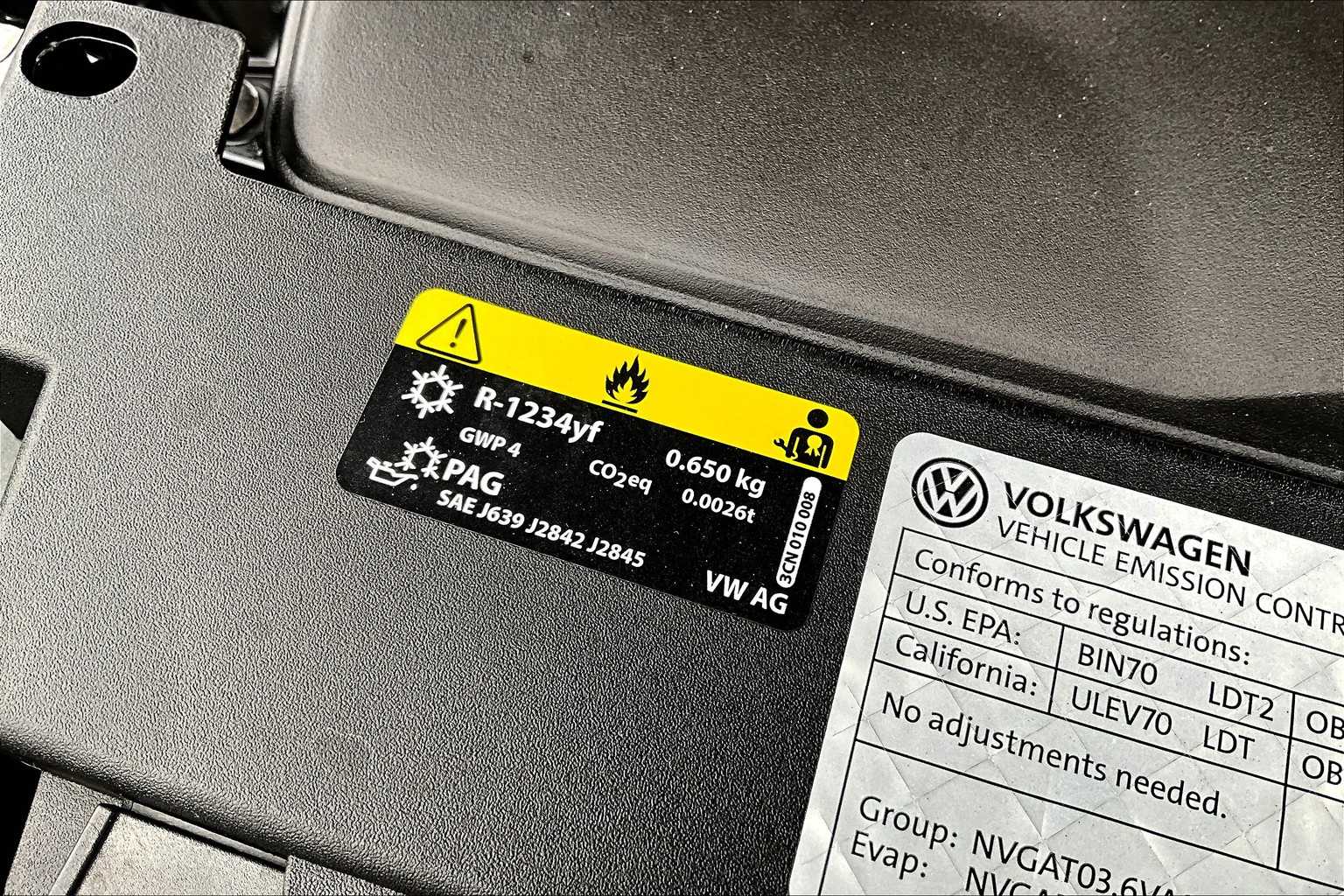 2022 Volkswagen Atlas 3.6L V6 SE w/Technology - Photo 36
