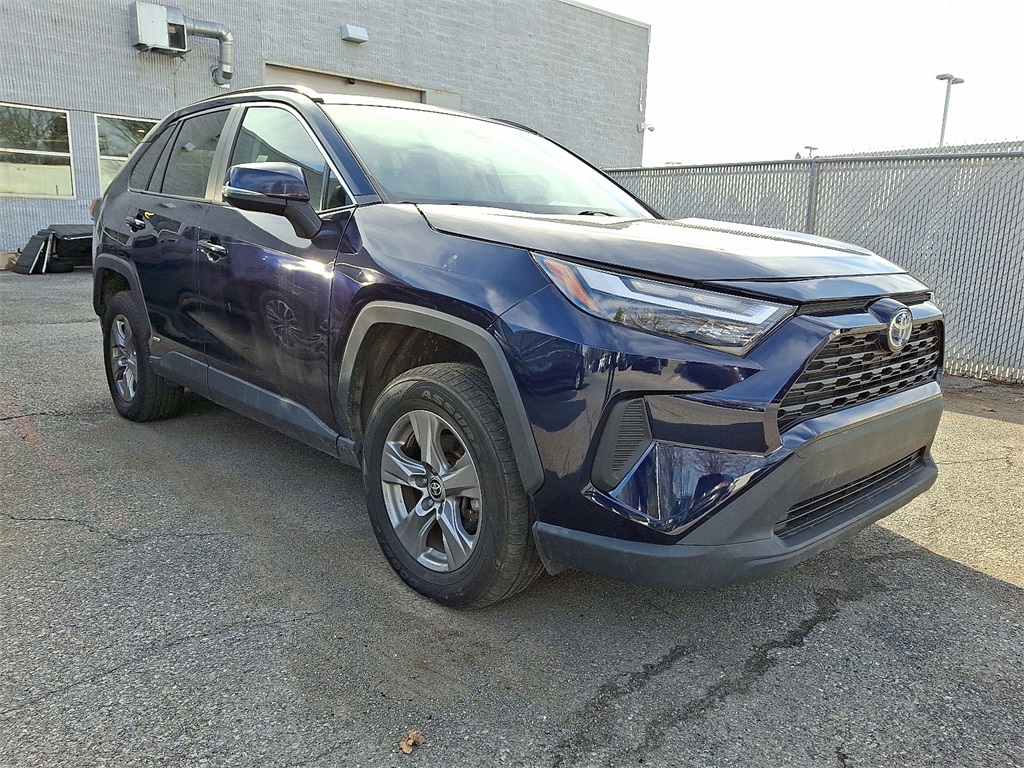 2022 Toyota RAV4 Hybrid XLE