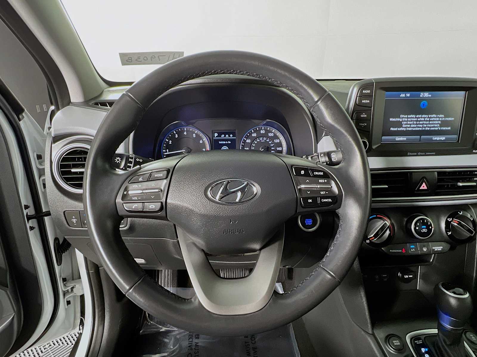 2020 Hyundai Kona SEL - Photo 11