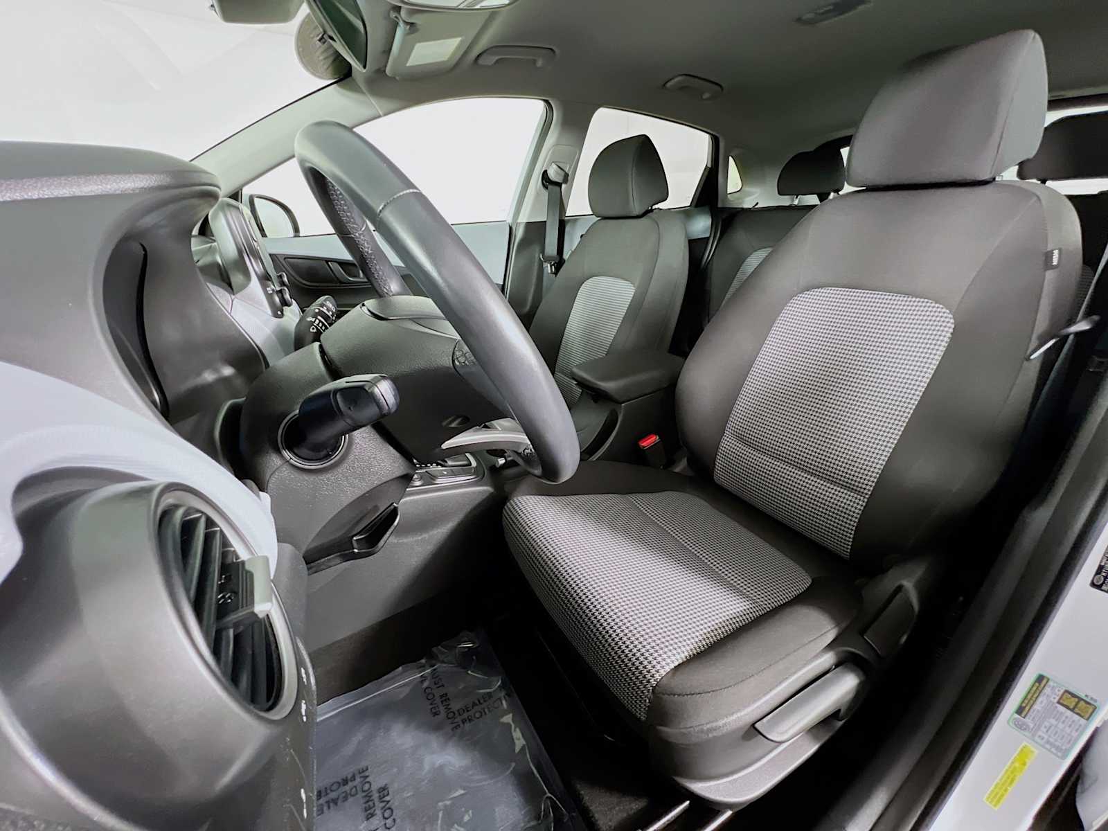 2020 Hyundai Kona SEL - Photo 21