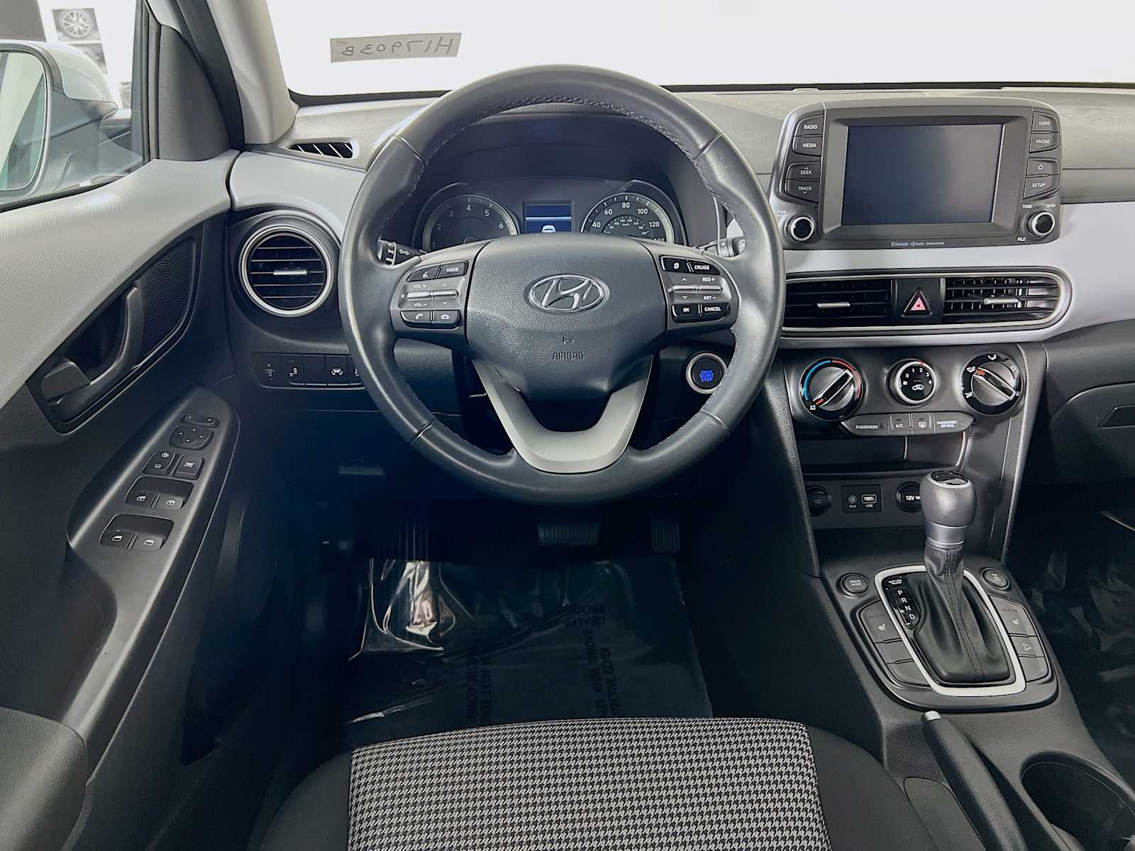 2020 Hyundai Kona SEL - Photo 22