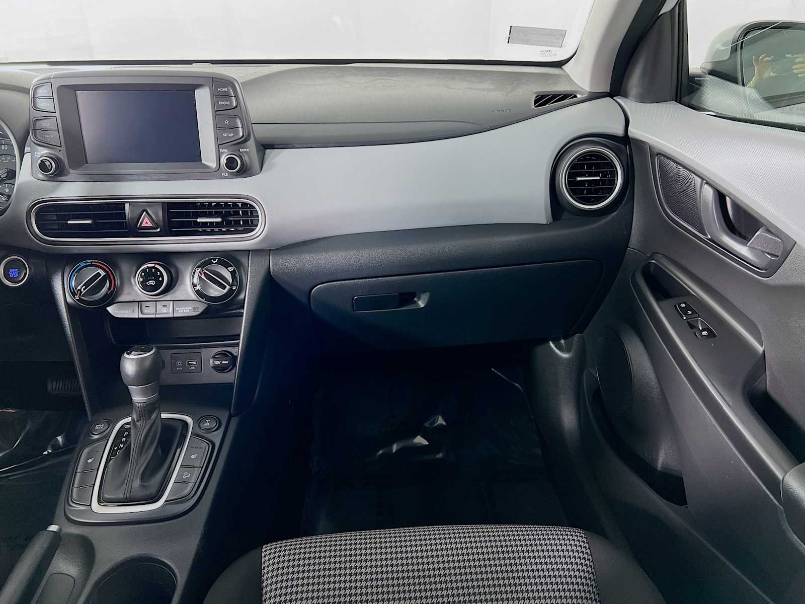 2020 Hyundai Kona SEL - Photo 23