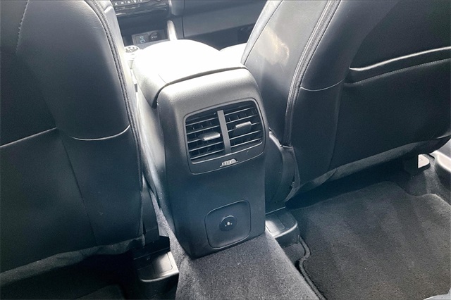 2023 Ford Escape Platinum - Photo 28
