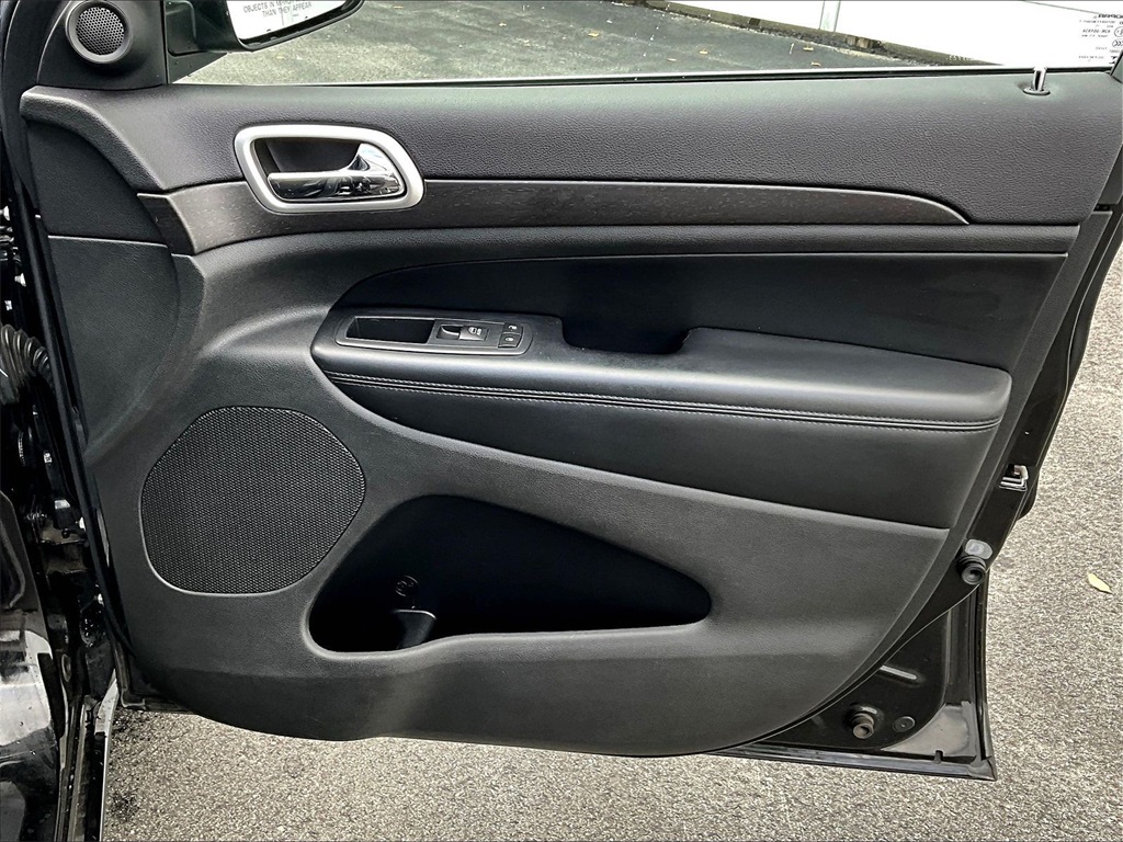 2015 Jeep Grand Cherokee Altitude - Photo 12