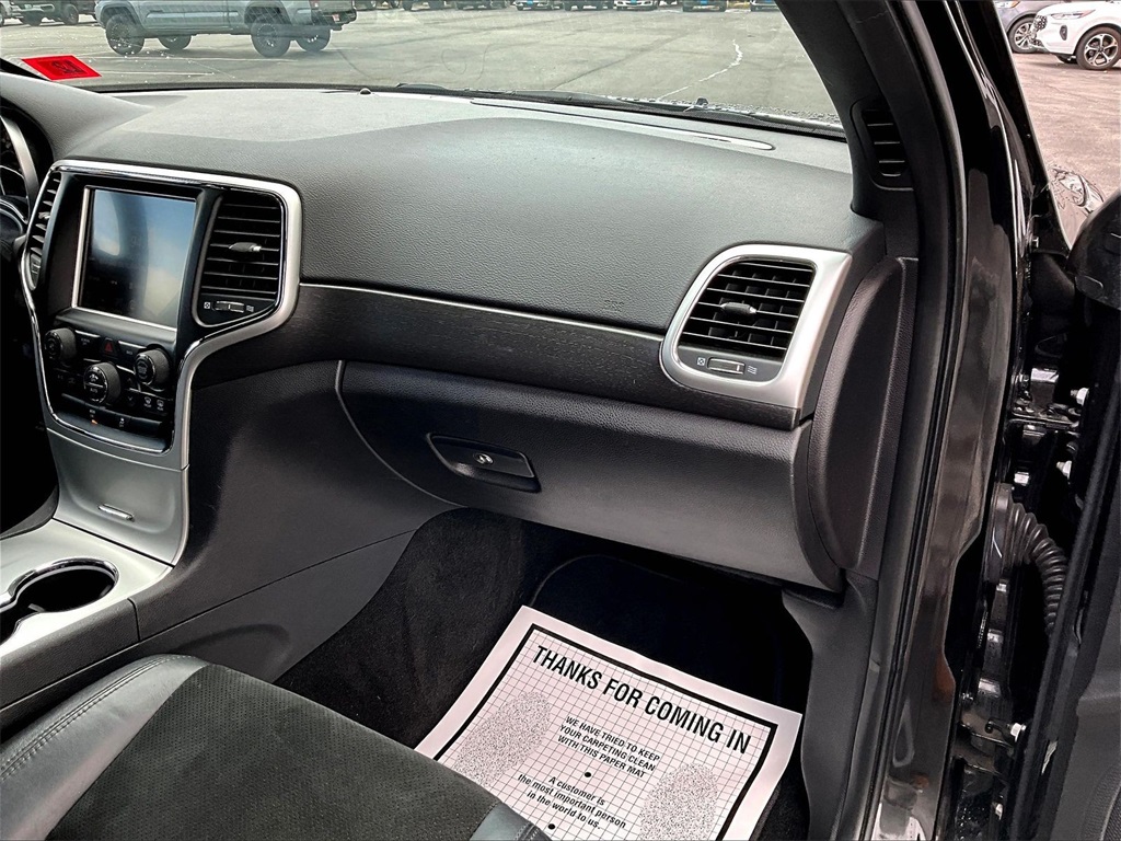 2015 Jeep Grand Cherokee Altitude - Photo 13