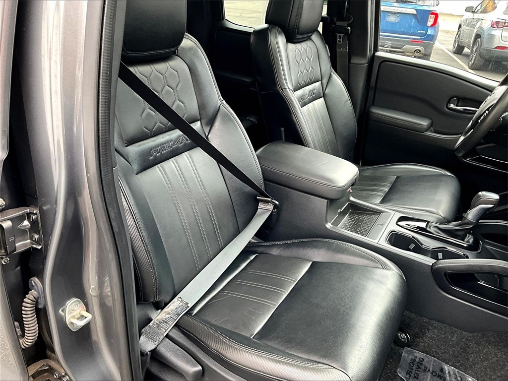 2022 Nissan Frontier Pro-4X - Photo 11