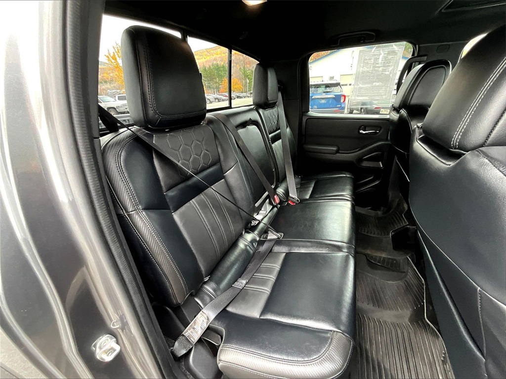 2022 Nissan Frontier Pro-4X - Photo 16