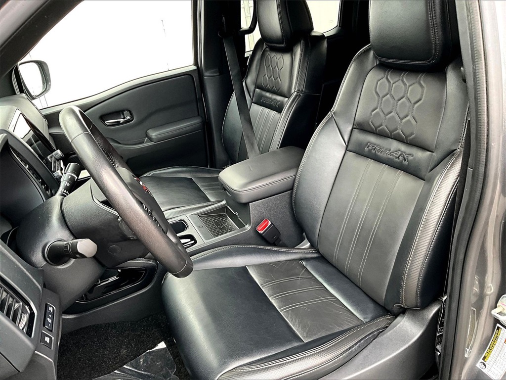 2022 Nissan Frontier Pro-4X - Photo 10