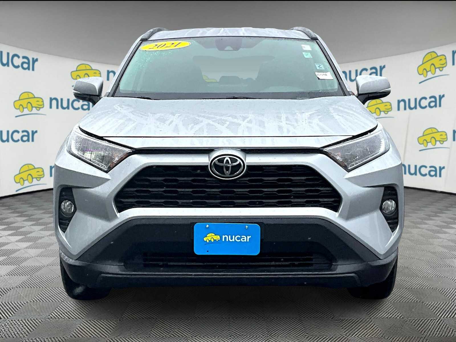2021 Toyota RAV4 XLE - Photo 2