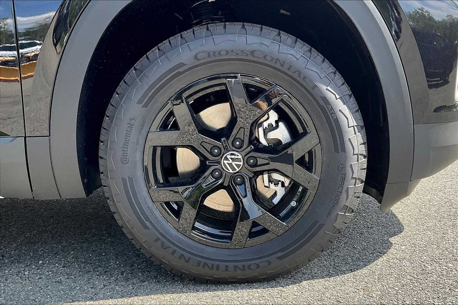 2025 Volkswagen Atlas 2.0T Peak Edition - Photo 8