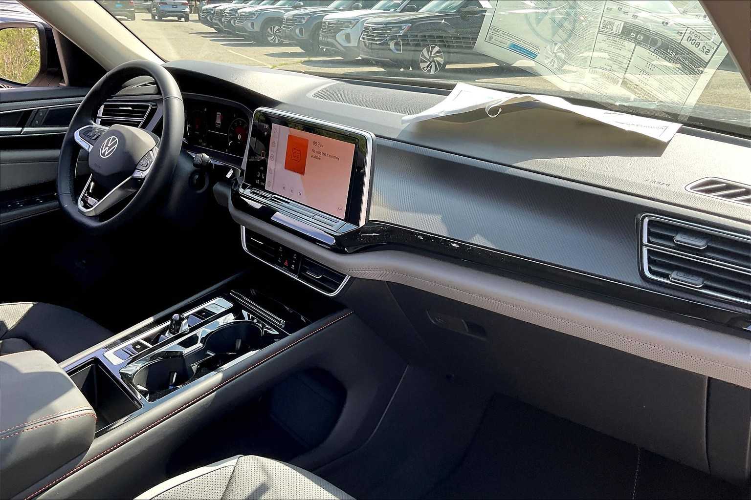 2025 Volkswagen Atlas 2.0T Peak Edition - Photo 10