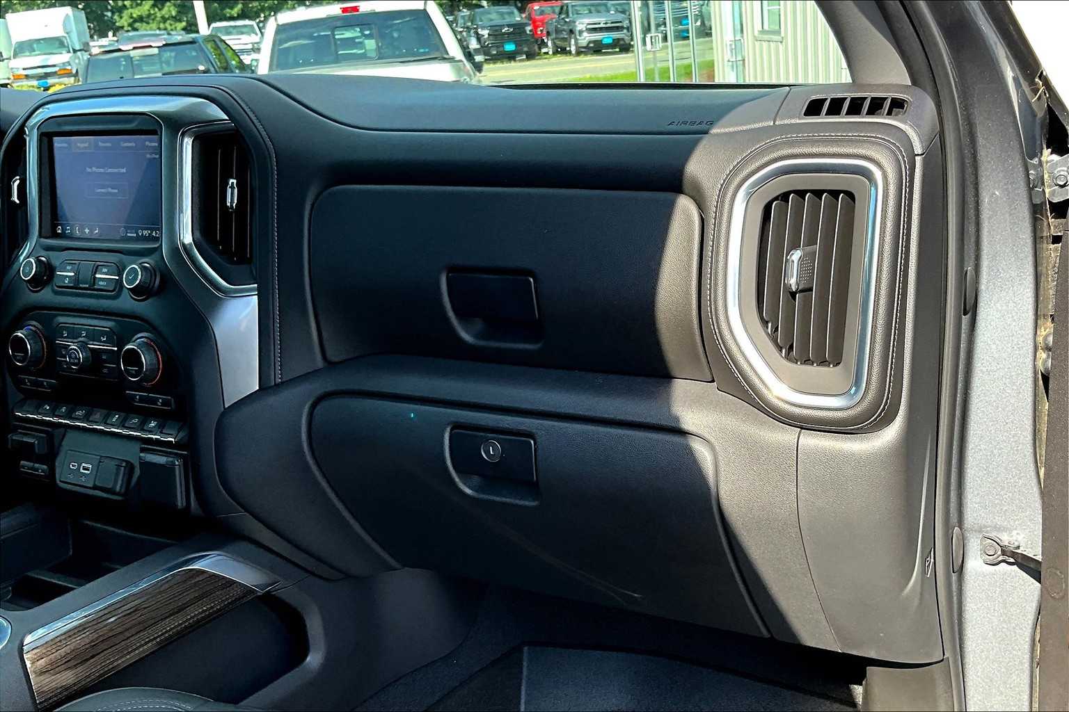 2020 Chevrolet Silverado 1500 RST - Photo 13