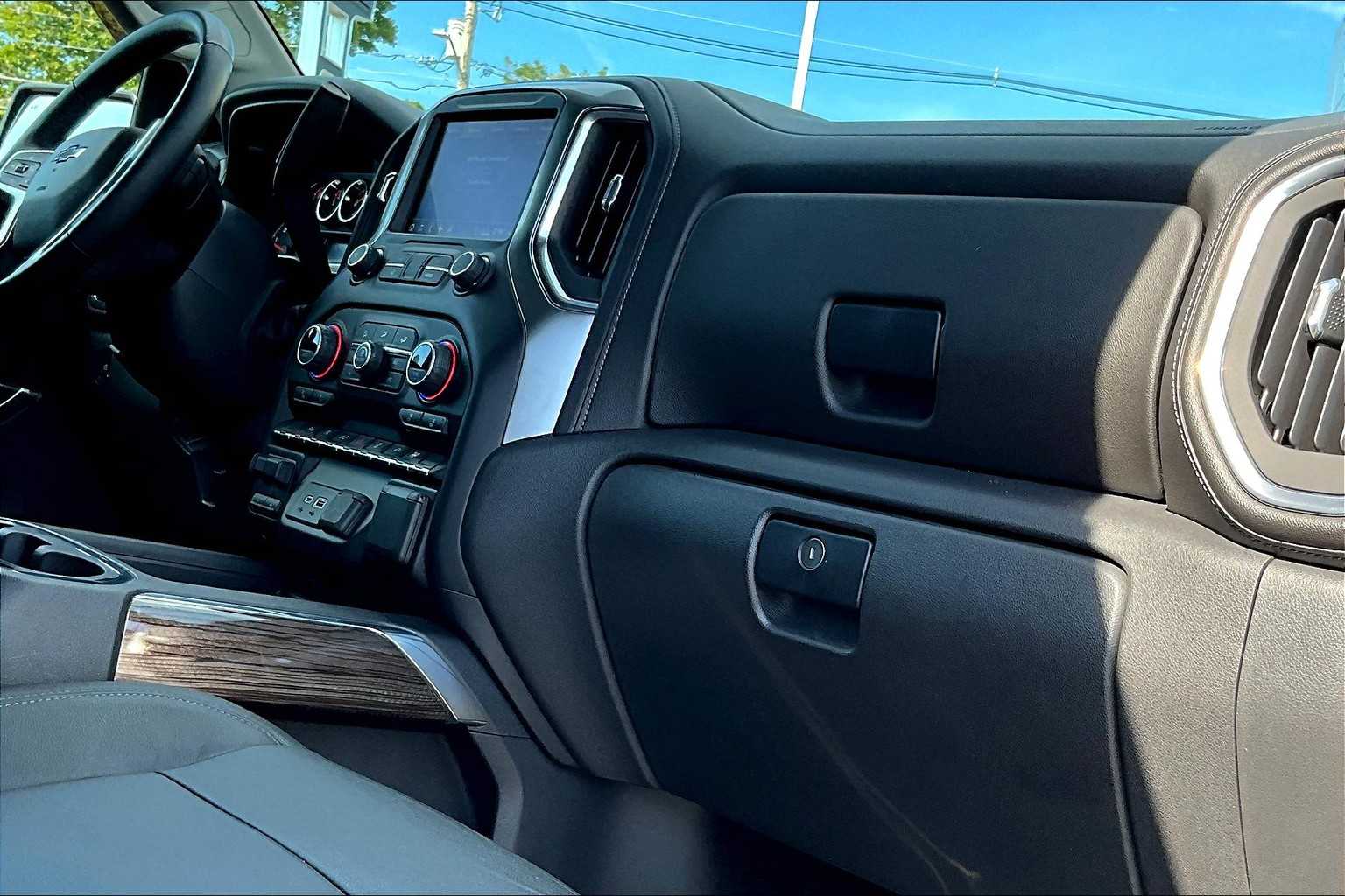 2020 Chevrolet Silverado 1500 RST - Photo 14