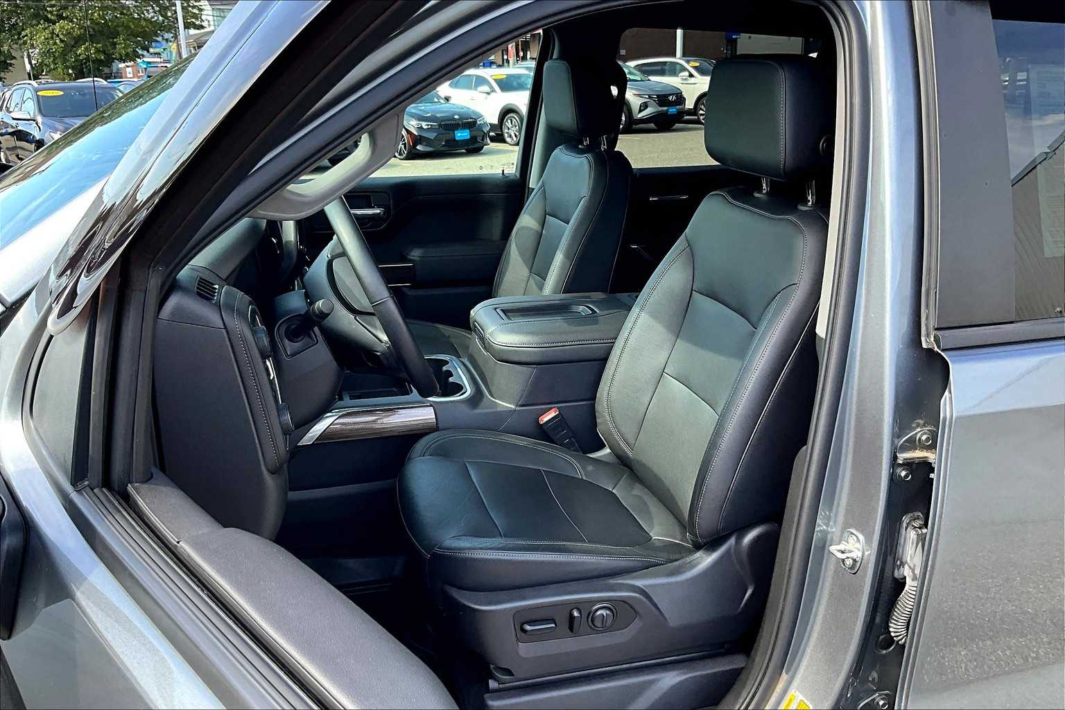 2020 Chevrolet Silverado 1500 RST - Photo 10