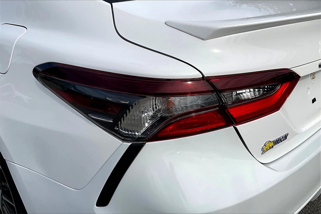 2022 Toyota Camry SE - Photo 29