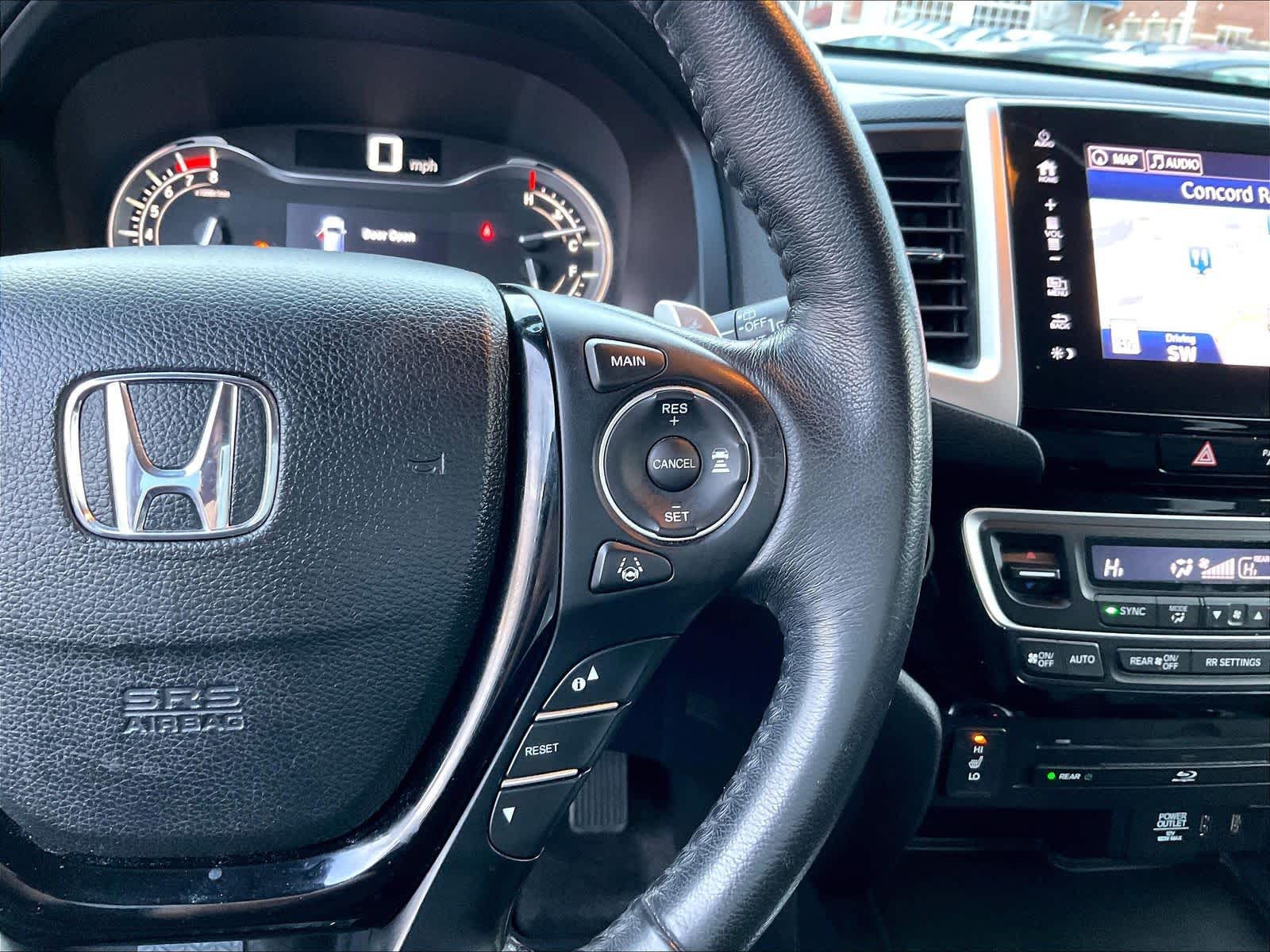 2017 Honda Pilot Touring - Photo 25