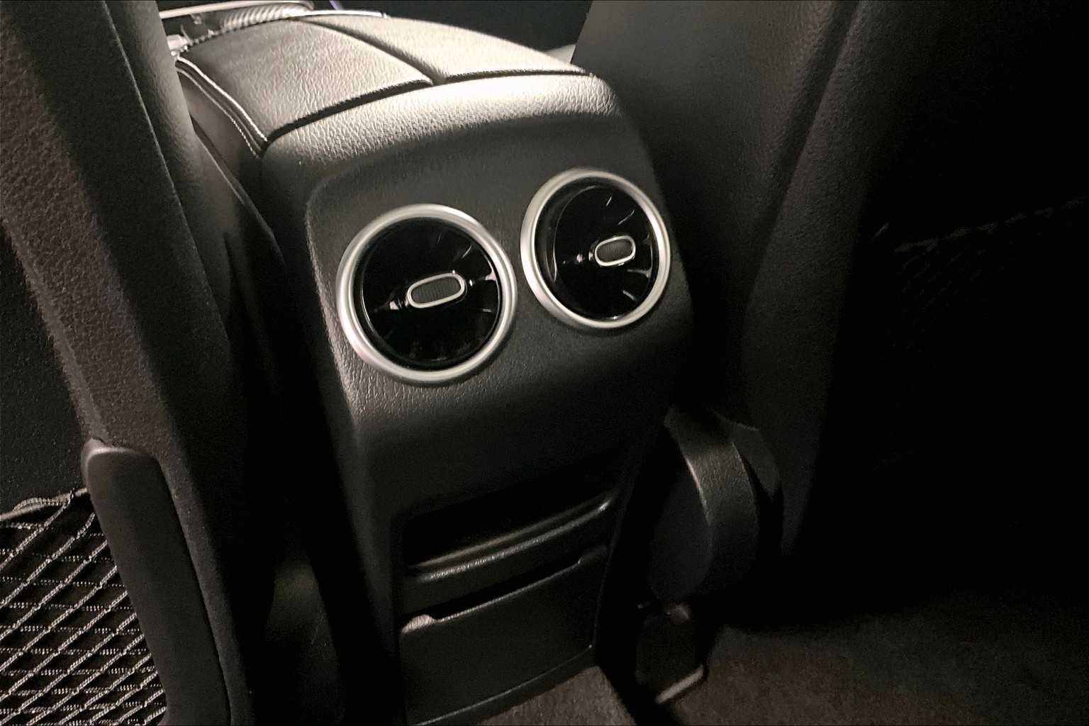 2020 Mercedes-Benz GLB GLB 250 - Photo 28