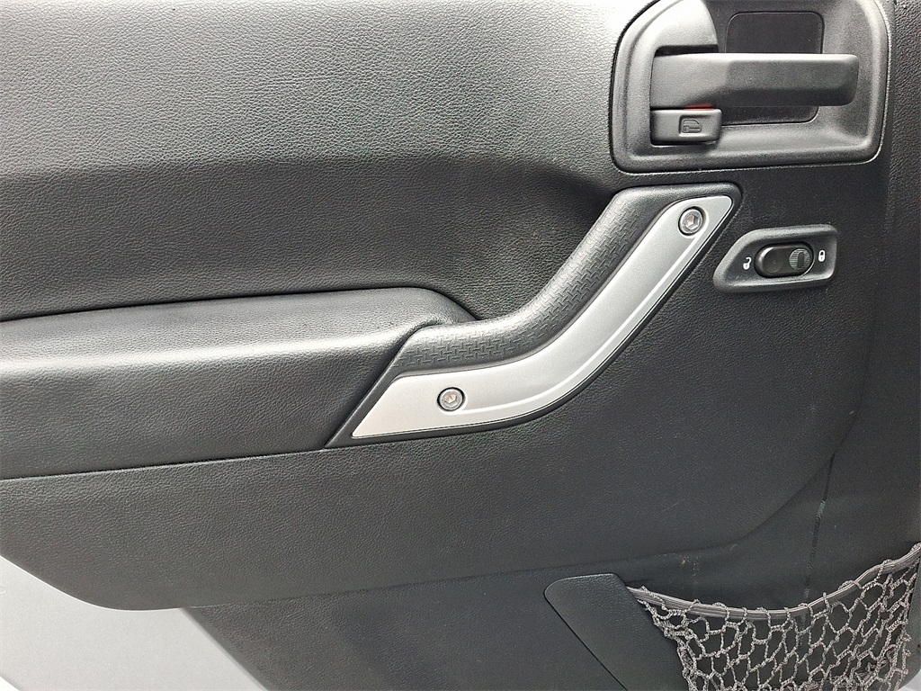 2016 Jeep Wrangler Unlimited Rubicon - Photo 13