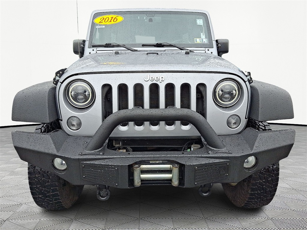 2016 Jeep Wrangler Unlimited Rubicon - Photo 2