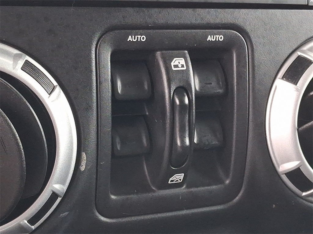 2016 Jeep Wrangler Unlimited Rubicon - Photo 24
