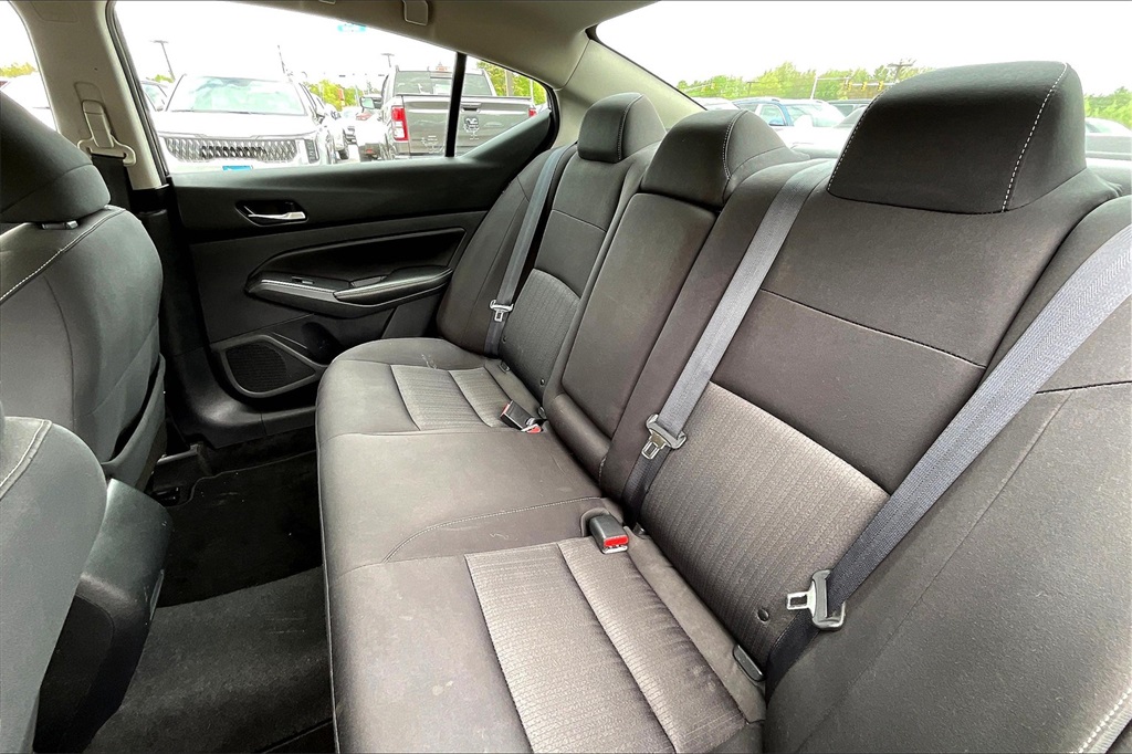 2022 Nissan Altima 2.5 SV - Photo 14