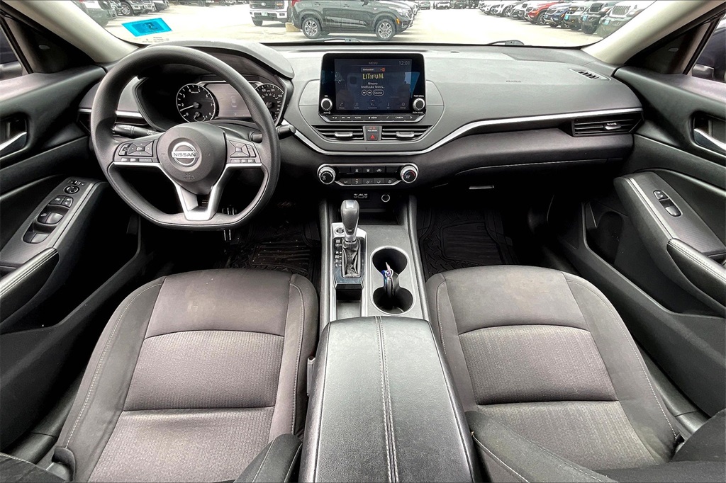 2022 Nissan Altima 2.5 SV - Photo 20