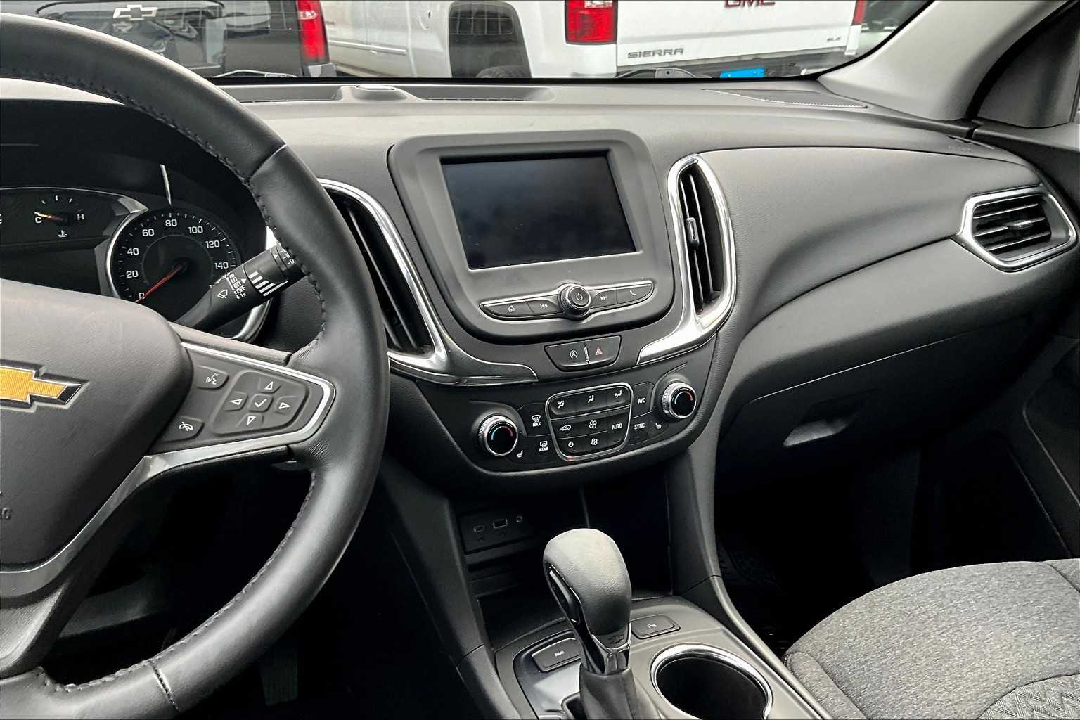 2022 Chevrolet Equinox LT - Photo 18