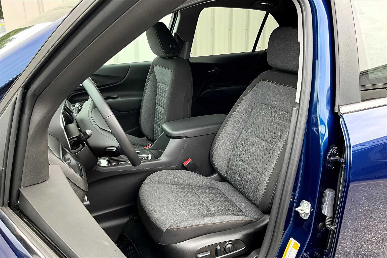 2022 Chevrolet Equinox LT - Photo 10