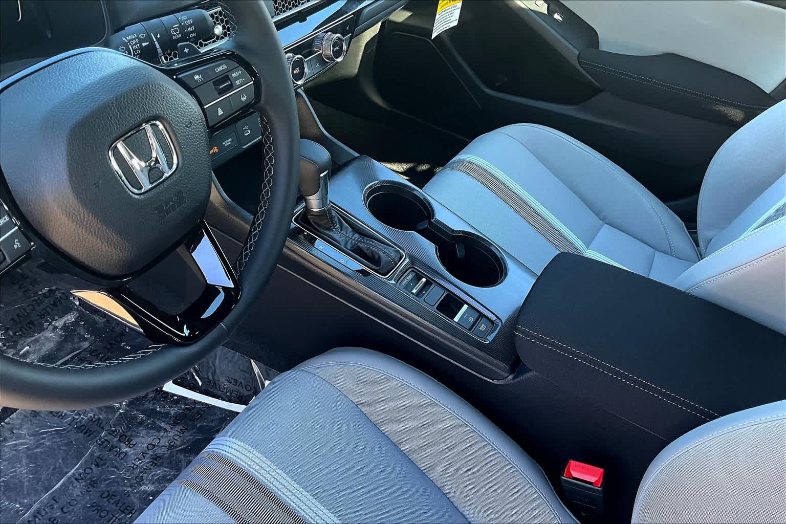 2025 Honda Civic Hatchback Hybrid Sport - Photo 14