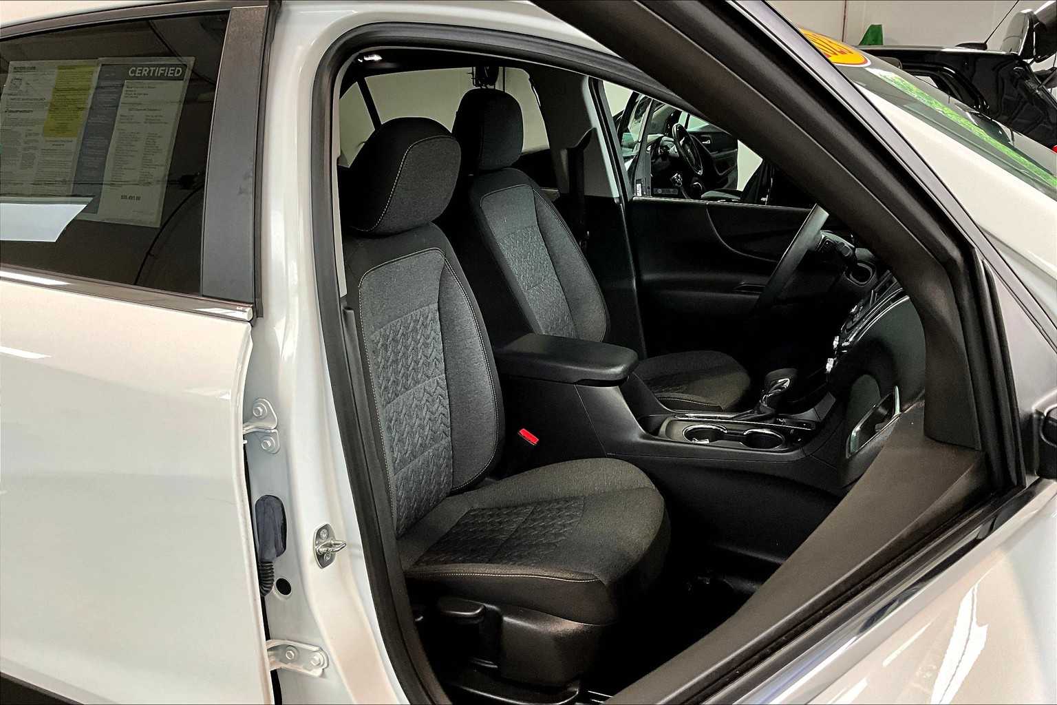 2023 Chevrolet Equinox LT - Photo 11