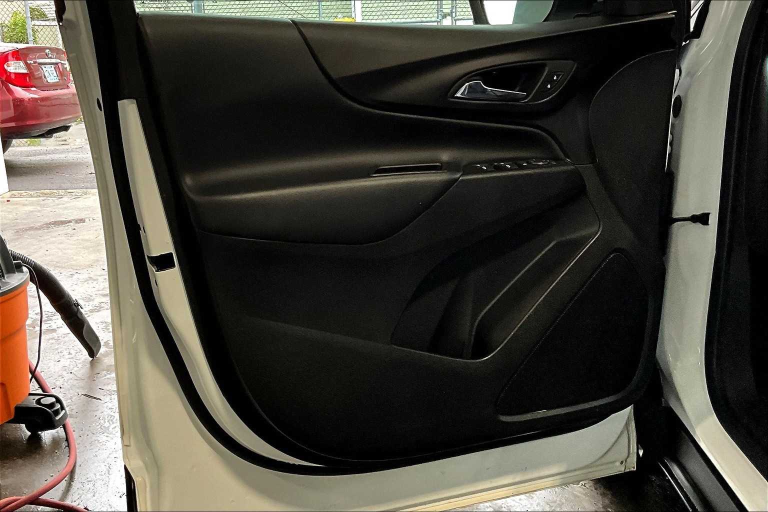 2023 Chevrolet Equinox LT - Photo 9