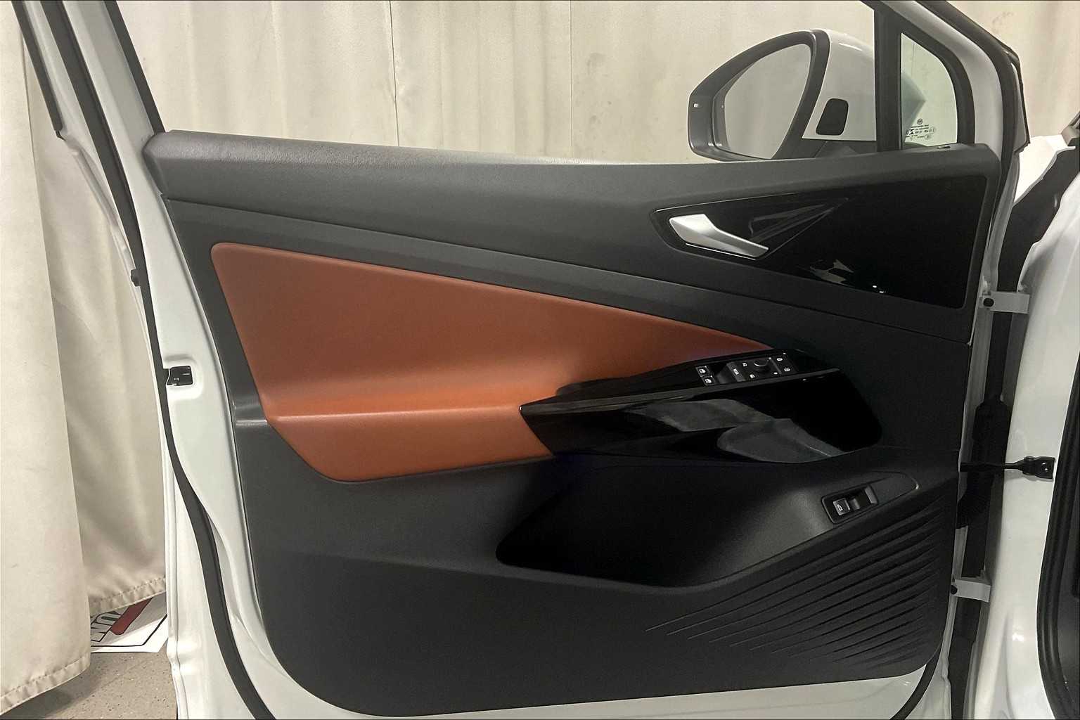 2021 Volkswagen ID.4 Pro S - Photo 9