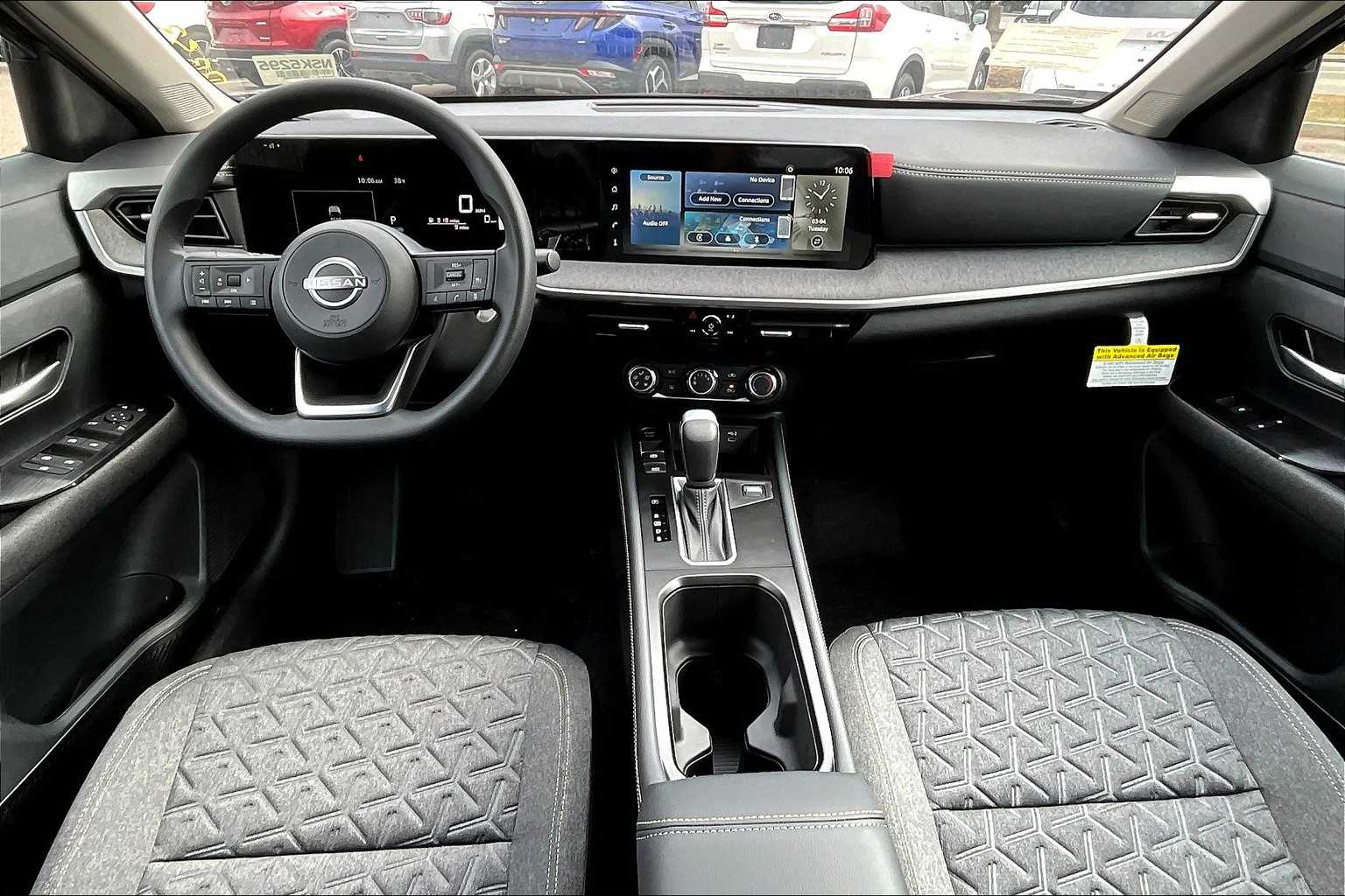 2025 Nissan Kicks SV - Photo 12