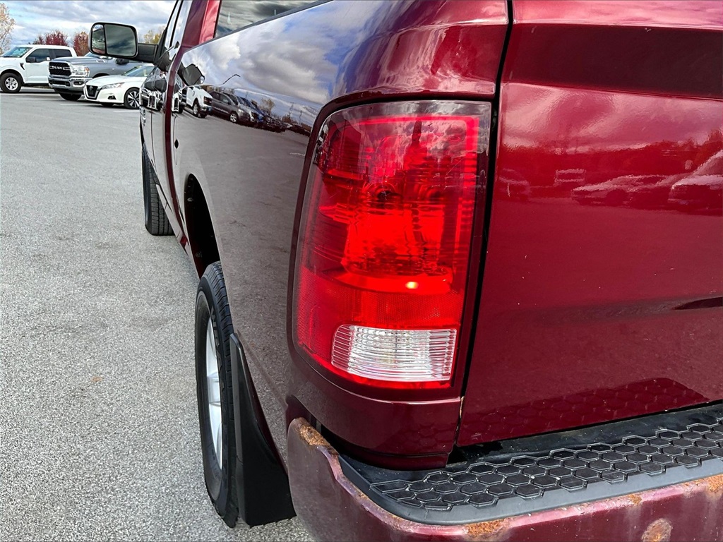 2019 Ram 1500 Classic Express - Photo 32